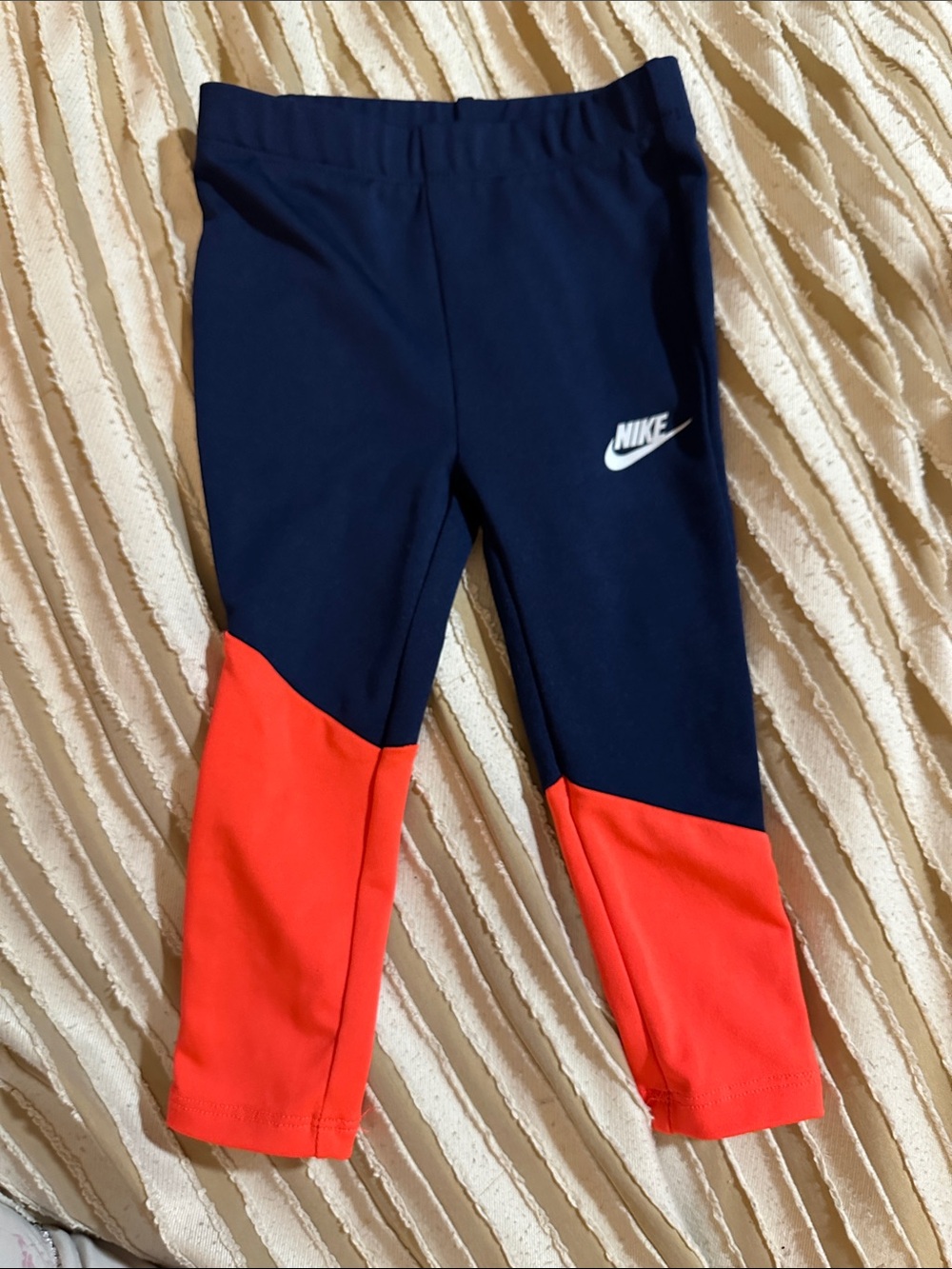 Nike Kids Navy and coral Blocked Leggings